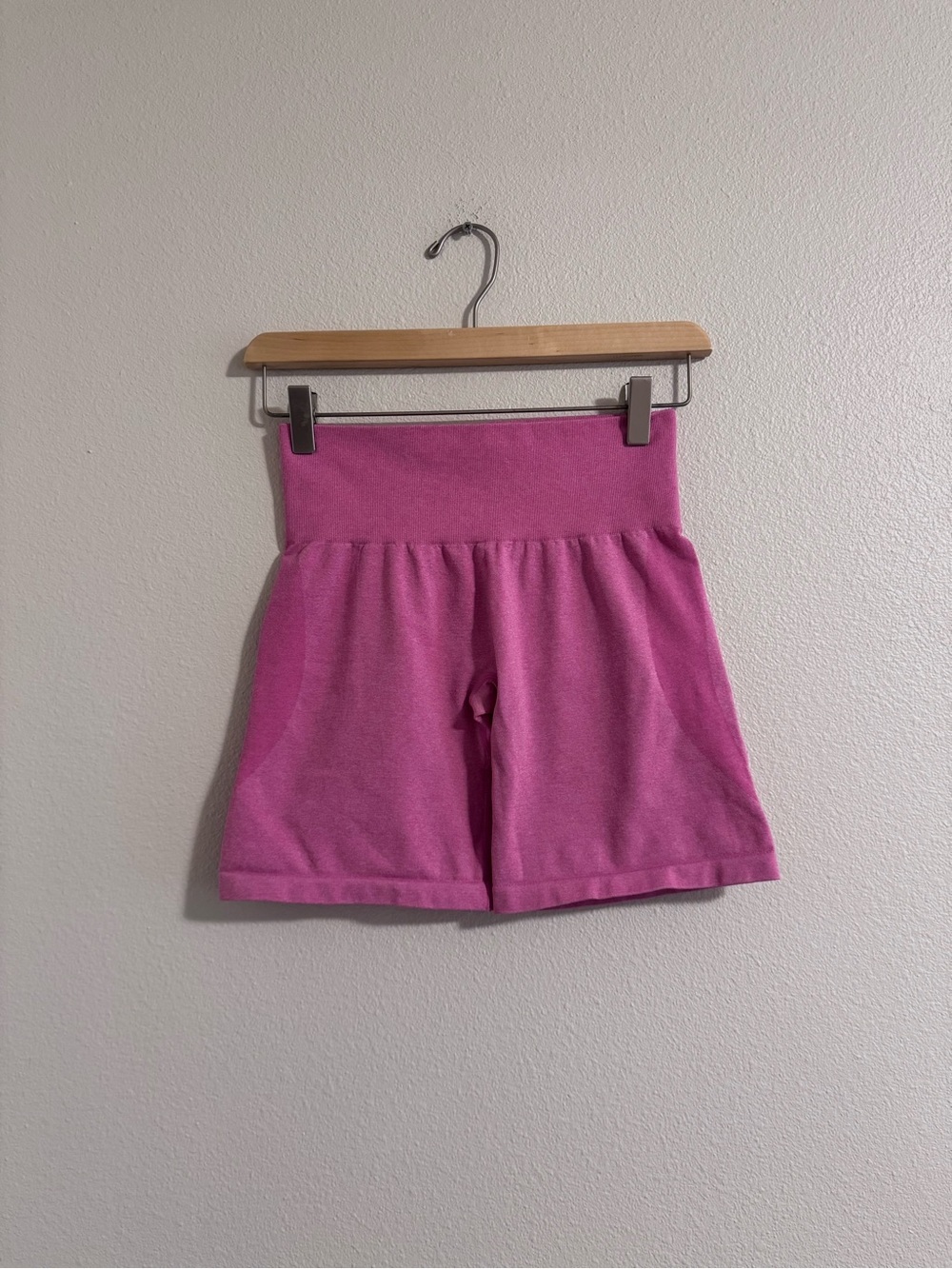 NVGTN High-Waist Pink Women's Shorts